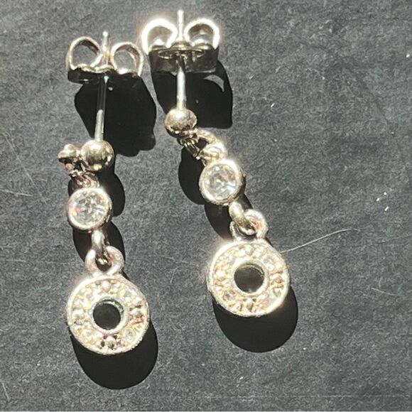 Avon deco pave stud earrings with cubic zirconia in silvertone - Picture 2 of 8